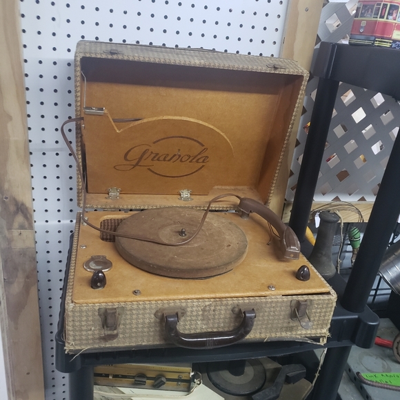 Record player's - Picture 3 of 3